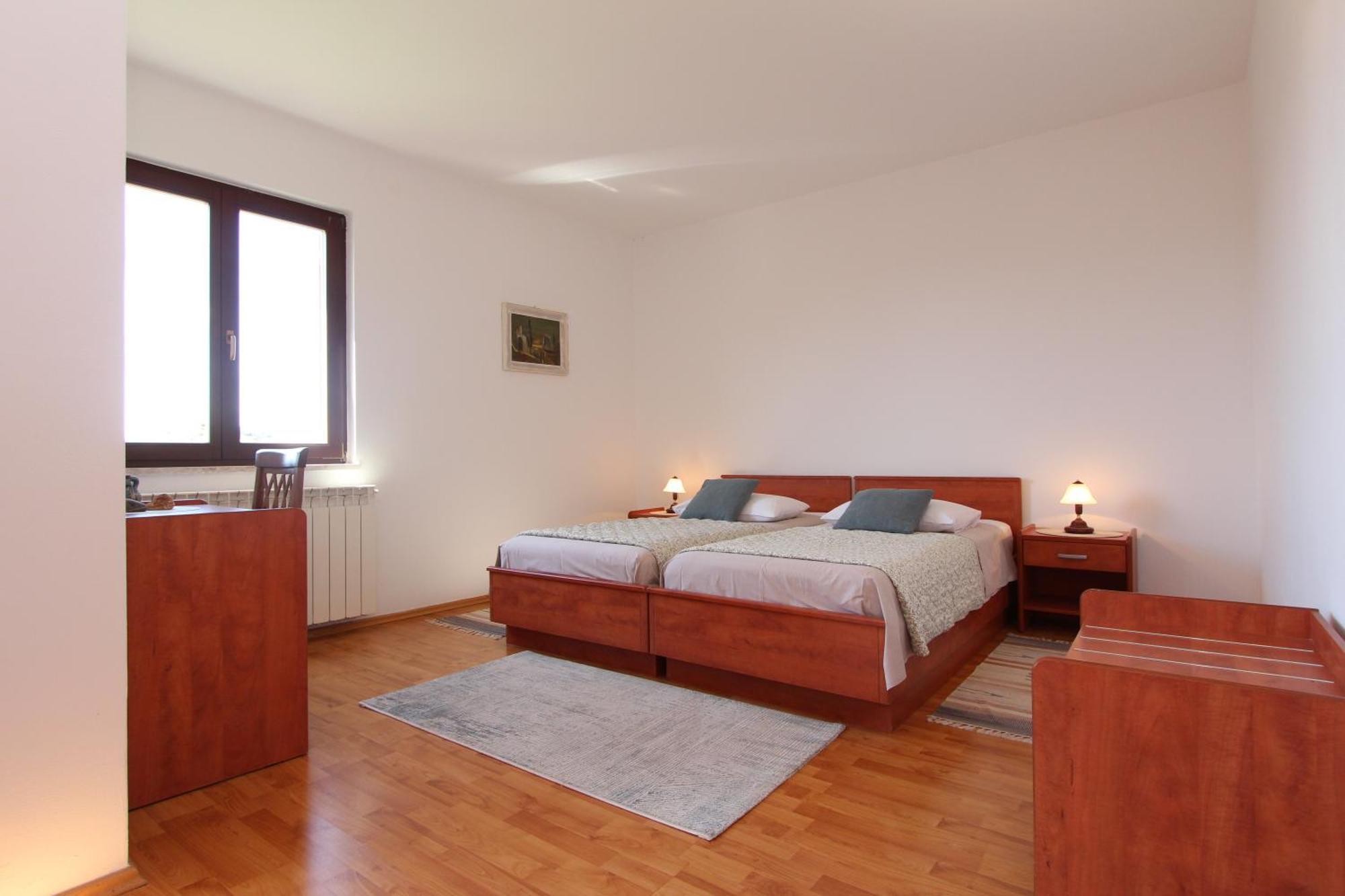 Rooms And Apartments Dino 罗维尼 外观 照片